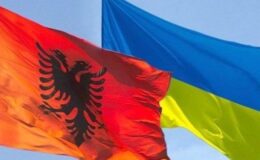 L’eterno gioco dell’immigrazione: tra prolungamenti e illusioni di sicurezza