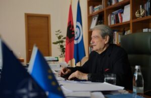 Il Potere delle Proteste: La Storia di Berisha e il Risveglio Sociale
