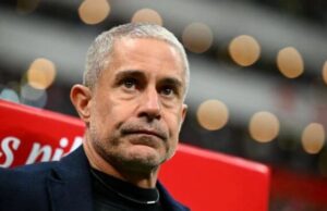 Riflessioni sulla Riorganizzazione del Calcio Albanese: Cambi di Allenatore e Nuove Strategie