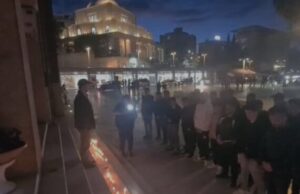 Lacrime e solidarietà: il dolore della comunità di Durrës dinanzi alla perdita dei giovani