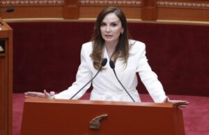 La Provincia dell’Incertezza: Carburanti costosi e strade dissestate in Albania