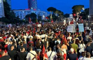 La Voce dei Giovani e il Contesto Politico in Albania