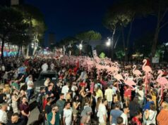 Analisi critica delle manifestazioni e delle azioni della polizia in Albania